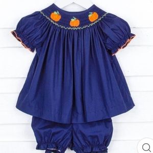 Smocked Auctions Bloomer Set